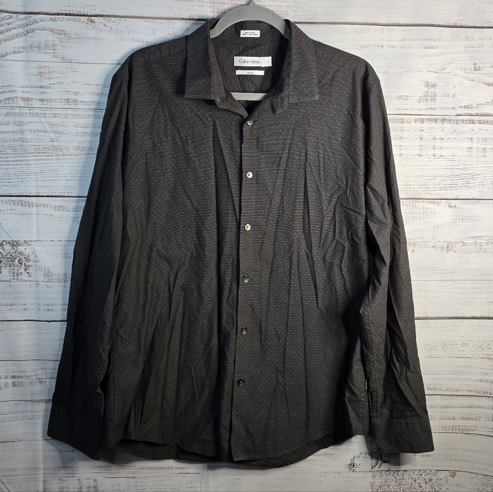 Calvin Klein Slim Fit Charcoal Button-Down Shirt With‎ A White Pattern | Size L